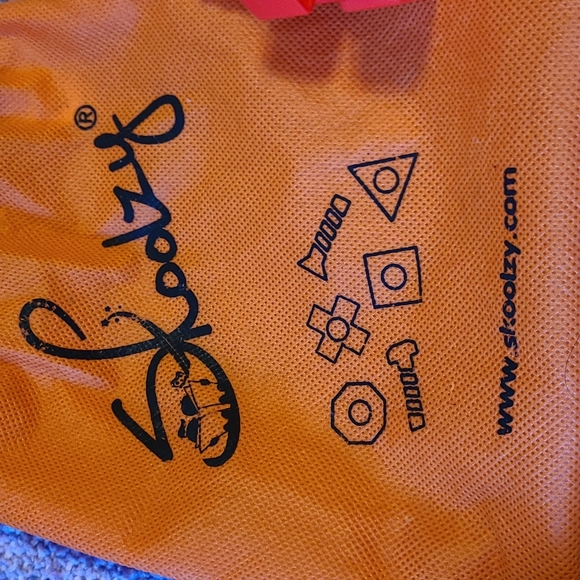 Skoolzy learning toy with bag - Picture 3 of 3